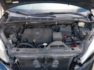 2017 Toyota Sienna XLE with VIN 5TDDZ3DC8HS186246, listed as a IAAI auction lot 41818631 with 182,583 mi miles and . Bid and sale history available at DreamBid. Image 10.