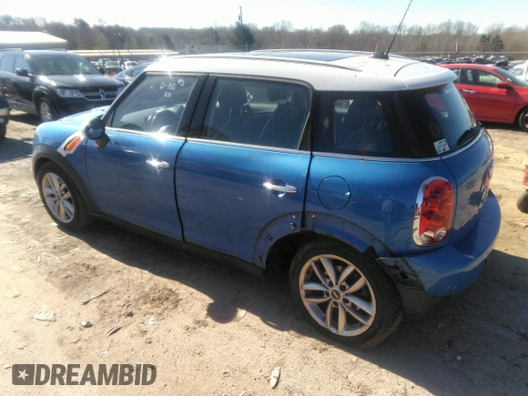 2013 MINI Cooper Countryman with VIN WMWZB3C56DWM31601, listed as a IAAI auction lot 41814031 with 139,417 mi miles. Bid and sale history available at carsss.com. Image 3.