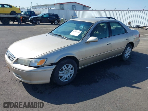 2000 Toyota Camry CE z VIN JT2BG22K2Y0440255, wystawiony jako IAAI lot #42088080 z przebiegiem 353 102 mil mil oraz . Historia ofert i sprzedaży dostępna na DreamBid. Obrazek 17.