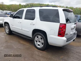 2007 Chevrolet Tahoe LT z VIN 1GNFC13J37R113756, wystawiony jako IAAI lot #42021634 z przebiegiem 247 631 mil mil oraz . Historia ofert i sprzedaży dostępna na DreamBid. Obrazek 3.
