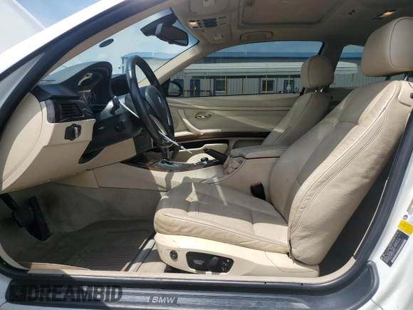 2009 BMW 3 Series 328i с VIN WBAWV13529P121445, выставлен на аукционе Copart как лот 65310625 с пробегом 173 110 миль миль и Списание • Salvage title. История ставок и продаж доступна на DreamBid. Изображение 7.