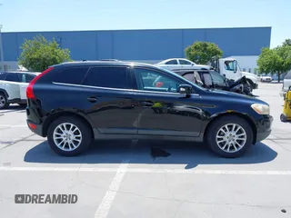 2010 Volvo XC60 3.0T with VIN YV4992DZ4A2029943, listed as a IAAI auction lot 42443995 with 197,979 mi miles and . Bid and sale history available at DreamBid. Image 13.