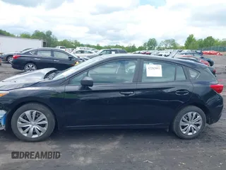 2022 Subaru Impreza z VIN 4S3GTAB6XN3708646, wystawiony jako IAAI lot #42282093 z przebiegiem 16 810 mil mil oraz . Historia ofert i sprzedaży dostępna na DreamBid. Obrazek 14.