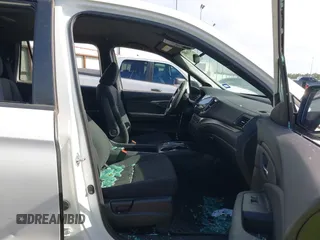 2021 Honda Passport Sport с VIN 5FNYF7H25MB000793, выставлен на аукционе IAAI как лот 41350844 с пробегом 54 958 миль миль и . История ставок и продаж доступна на DreamBid. Изображение 5.