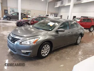 2015 Nissan Altima 2.5 S with VIN 1N4AL3AP8FC266100, listed as a IAAI auction lot 41535510 with 111,566 mi miles. Bid and sale history available at carsss.com. Image 2.
