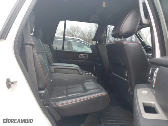 2009 Lincoln Navigator with VIN 5LMFU28519EJ01390, listed as a IAAI auction lot 40950017 with 168,469 mi miles. Bid and sale history available at carsss.com. Image 8.