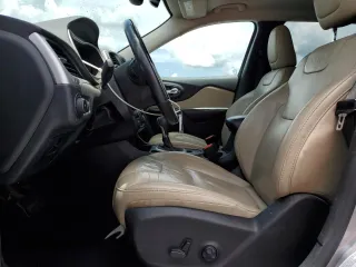 2016 Jeep Cherokee Limited с VIN 1C4PJLDB3GW273756, выставлен на аукционе Copart как лот 60453345 с пробегом 95 534 миль миль и Списание • Salvage title. История ставок и продаж доступна на DreamBid. Изображение 7.