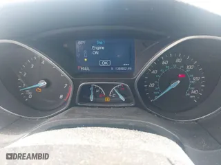 2014 Ford Focus SE with VIN 1FADP3F28EL432306, listed as a IAAI auction lot 41862236 with 136,882 mi miles. Bid and sale history available at carsss.com. Image 7.