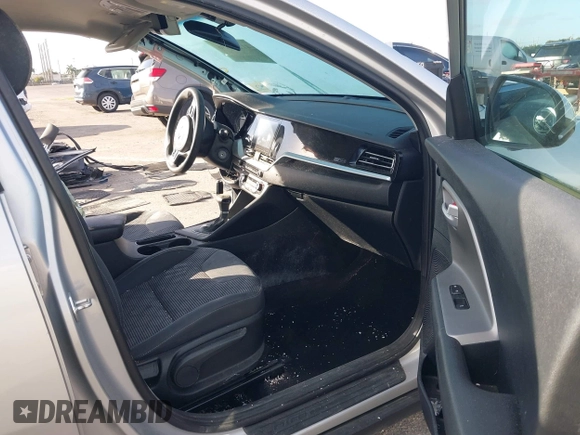 2021 Kia Niro LX with VIN KNDCB3LC4M5479000, listed as a IAAI auction lot 41257636 with 125,967 mi miles. Bid and sale history available at carsss.com. Image 5.