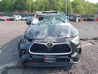 2022 Toyota Highlander XLE with VIN 5TDGZRBH0NS218066, listed as a IAAI auction lot 42461816 with 61,789 mi miles and . Bid and sale history available at DreamBid. Image 12.