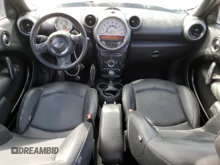 2011 MINI Countryman S with VIN WMWZC5C56BWL53116, listed as a Copart auction lot 47402255 with 171,320 mi miles and Non Repairable. Bid and sale history available at DreamBid. Image 8.