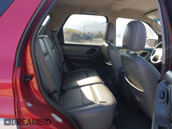 2005 Ford Escape with VIN 1FMYU95H55KC30313, listed as a IAAI auction lot 42475739 with 398,748 mi miles and . Bid and sale history available at DreamBid. Image 8.