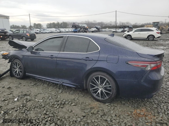 2022 Toyota Camry Hybrid SE with VIN 4T1G31AK6NU572830, listed as a Copart auction lot 47315475 with 72,936 mi miles and Salvage Title. Bid and sale history available at carsss.com. Image 2.