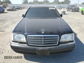 1999 Mercedes-Benz S 320/430/500 z VIN WDBGA33G7XA422291, wystawiony jako Copart lot #60374865 z przebiegiem 111 792 mil mil oraz Czysty tytuł • Clean title. Historia ofert i sprzedaży dostępna na DreamBid. Obrazek 5.
