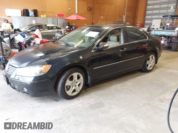 2005 Acura RL with VIN JH4KB16525C014577, listed as a IAAI auction lot 42191120 with 188,720 mi miles and . Bid and sale history available at DreamBid. Image 2.