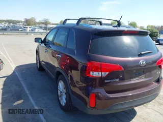 2015 Kia Sorento EX with VIN 5XYKU4A70FG630250, listed as a IAAI auction lot 41878246 with 86,078 mi miles. Bid and sale history available at carsss.com. Image 3.