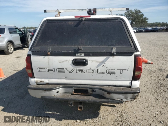 2005 Chevrolet Silverado 1500 z VIN 1GCEC19T65Z301620, wystawiony jako Copart lot #75675644 z przebiegiem Nie podano mil oraz Szkoda całkowita • Salvage title. Historia ofert i sprzedaży dostępna na DreamBid. Obrazek 6.