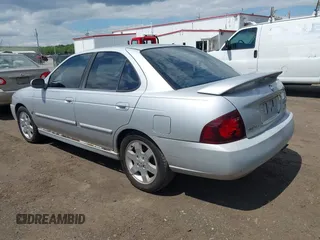 2005 Nissan Sentra SE-R z VIN 3N1AB51D75L577179, wystawiony jako IAAI lot #42351820 z przebiegiem 209 310 mil mil oraz . Historia ofert i sprzedaży dostępna na DreamBid. Obrazek 3.