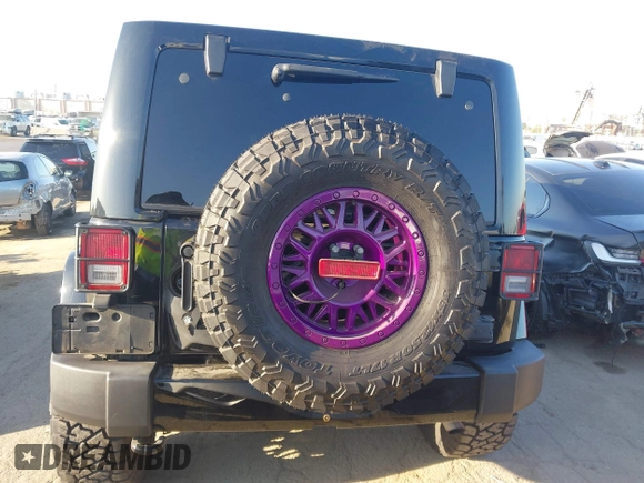 2017 Jeep Wrangler Unlimited Sahara with VIN 1C4BJWEG5HL635319, listed as a IAAI auction lot 42224748 with 141,214 mi miles and . Bid and sale history available at DreamBid. Image 17.