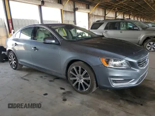 2018 Volvo S60 Inscription z VIN LYV402TK5JB167307, wystawiony jako Copart lot #53399735 z przebiegiem 60 749 mil mil oraz Szkoda całkowita • Salvage title. Historia ofert i sprzedaży dostępna na DreamBid. Obrazek 4.