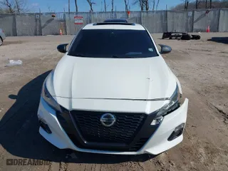 2022 Nissan Altima 2.5 SR with VIN 1N4BL4CV5NN301183, listed as a IAAI auction lot 41664595 with 76,957 mi miles. Bid and sale history available at carsss.com. Image 12.