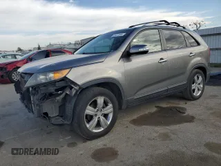 2012 Kia Sorento EX with VIN 5XYKU4A21CG235378, listed as a Copart auction lot 45337595 with 146,376 mi miles and Salvage Title. Bid and sale history available at carsss.com. Image 1.