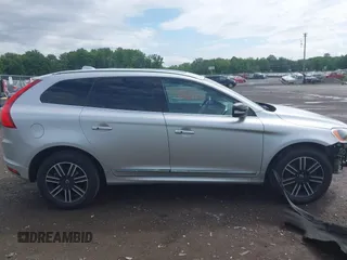 2017 Volvo XC60 Dynamic z VIN YV440MRR0H2107735, wystawiony jako IAAI lot #42458277 z przebiegiem 90 089 mil mil oraz . Historia ofert i sprzedaży dostępna na DreamBid. Obrazek 13.