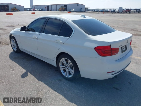 2018 BMW 3 Series 330i xDrive with VIN WBA8D9G50JNU71550, listed as a IAAI auction lot 42098935 with 45,948 mi miles and . Bid and sale history available at DreamBid. Image 3.