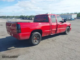 2006 Chevrolet Silverado 1500 LT1 with VIN 2GCEC19V261125337, listed as a IAAI auction lot 41045372 with 288,785 mi miles. Bid and sale history available at carsss.com. Image 4.