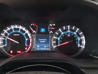 2018 Toyota 4Runner SR5 with VIN JTEZU5JR2J5181608, listed as a IAAI auction lot 41072241 with 104,230 mi miles. Bid and sale history available at carsss.com. Image 7.