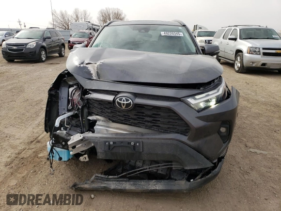 2024 Toyota RAV4 XLE Premium z VIN 2T3A1RFV2RC416702, wystawiony jako Copart lot #49220345 z przebiegiem 14 147 mil mil oraz Szkoda całkowita • Salvage title. Historia ofert i sprzedaży dostępna na DreamBid. Obrazek 5.