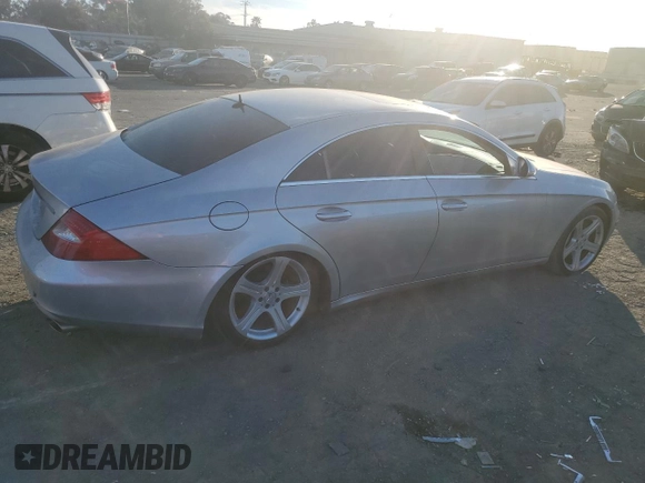 2006 Mercedes-Benz CLS-Class with VIN WDDDJ75X56A008682, listed as a Copart auction lot 42834975 with 119,210 mi miles and Salvage Title. Bid and sale history available at carsss.com. Image 3.