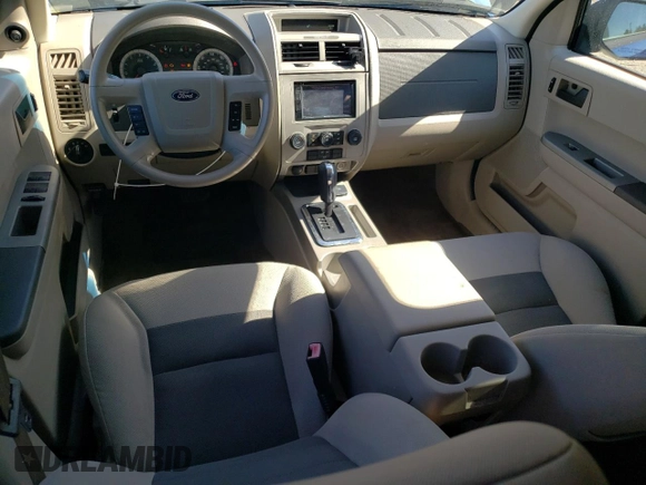 2008 Ford Escape Hybrid with VIN 1FMCU59H78KE46326, listed as a Copart auction lot 53535205 with 215,094 mi miles and Salvage title. Bid and sale history available at DreamBid. Image 8.