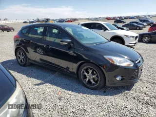 2014 Ford Focus SE with VIN 1FADP3K28EL337878, listed as a Copart auction lot 50875385 with 101,731 mi miles and Salvage Title. Bid and sale history available at carsss.com. Image 4.