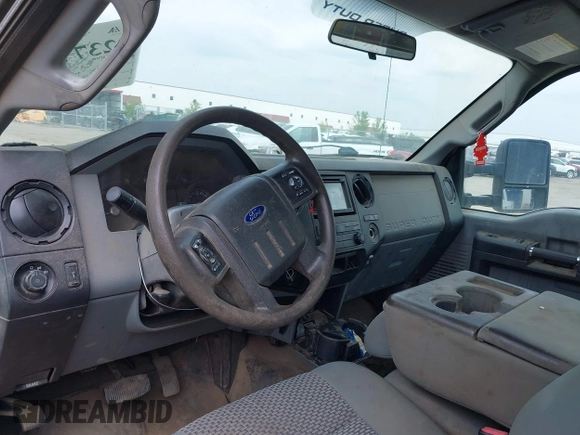2016 Ford F-250 XLT с VIN 1FTBF2B61GED15892, выставлен на аукционе IAAI как лот 42377404 с пробегом 199 002 миль миль и . История ставок и продаж доступна на DreamBid. Изображение 17.
