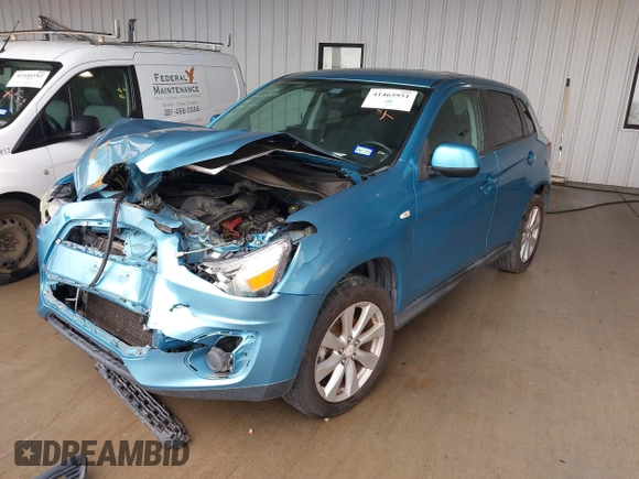 2014 Mitsubishi Outlander Sport ES with VIN 4A4AP3AU5EE028818, listed as a IAAI auction lot 41465951 with 119,577 mi miles. Bid and sale history available at carsss.com. Image 2.