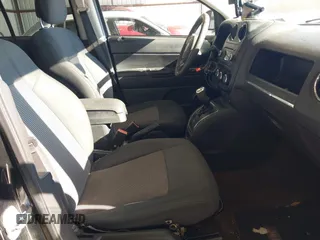 2013 Jeep Compass Sport with VIN 1C4NJDBB7DD271922, listed as a IAAI auction lot 41389045 with 26,886 mi miles. Bid and sale history available at carsss.com. Image 5.