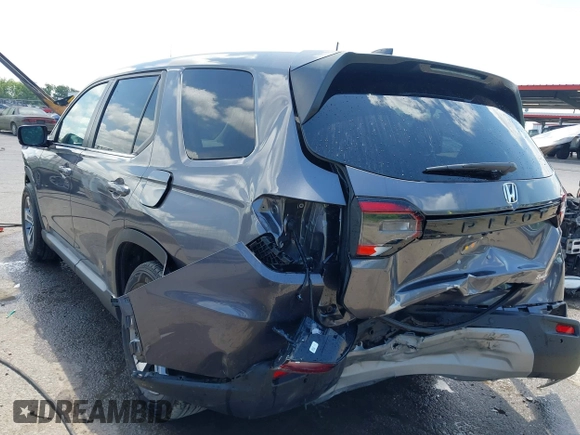 2025 Honda Pilot EX-L z VIN 5FNYG2H43SB010172, wystawiony jako IAAI lot #42262312 z przebiegiem 9 853 mil mil oraz . Historia ofert i sprzedaży dostępna na DreamBid. Obrazek 3.