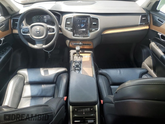 2019 Volvo XC90 Inscription with VIN YV4A22PL5K1442809, listed as a Copart auction lot 63368425 with 82,711 mi miles and Salvage title. Bid and sale history available at DreamBid. Image 8.