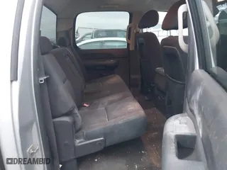 2012 Chevrolet Silverado 1500 LT with VIN 3GCPCSE02CG192161, listed as a IAAI auction lot 41287598 with 284,698 mi miles. Bid and sale history available at carsss.com. Image 8.