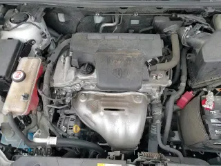 2018 Toyota RAV4 Limited z VIN JTMYFREV1JD116182, wystawiony jako Copart lot #70230815 z przebiegiem 125 890 mil mil oraz Szkoda całkowita • Salvage title. Historia ofert i sprzedaży dostępna na DreamBid. Obrazek 14.