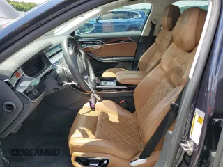 2020 Audi S8 z VIN WAU8SAF87LN001957, wystawiony jako Copart lot #56478595 z przebiegiem 29 148 mil mil oraz Szkody całkowita. Historia ofert i sprzedaży dostępna na DreamBid. Obrazek 7.