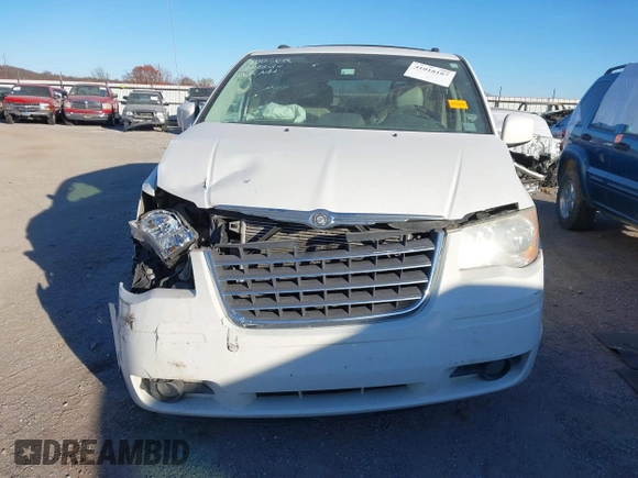 2008 Chrysler Town & Country Touring with VIN 2A8HR54P78R776956, listed as a IAAI auction lot 41018187 with 201,542 mi miles and . Bid and sale history available at DreamBid. Image 13.