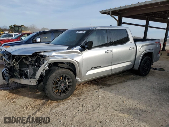 2022 Toyota Tundra 2WD SR5 with VIN 5TFLA5AB8NX015593, listed as a Copart auction lot 45857105 with 49,660 mi miles and Salvage Title. Bid and sale history available at carsss.com. Image 1.