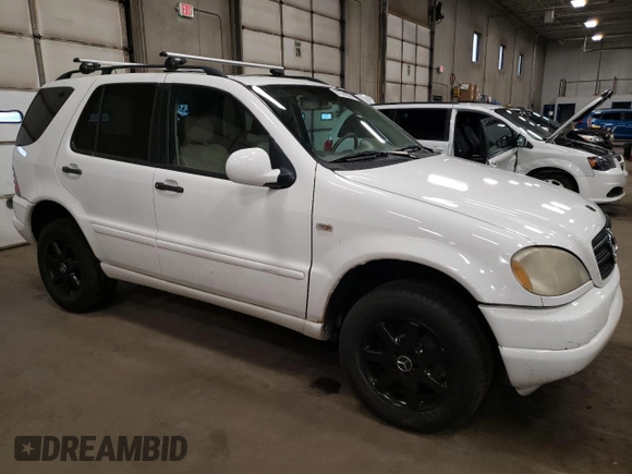 2001 Mercedes-Benz M 320/430/500 with VIN 4JGAB72E51A222489, listed as a Copart auction lot 51674925 with 226,108 mi miles and Clean title. Bid and sale history available at DreamBid. Image 4.