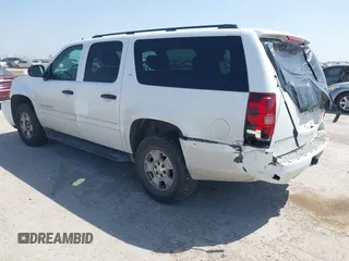 2009 Chevrolet Suburban LS z VIN 1GNFC16J29J109498, wystawiony jako IAAI lot #41768705 z przebiegiem 201 330 mil mil oraz . Historia ofert i sprzedaży dostępna na DreamBid. Obrazek 3.