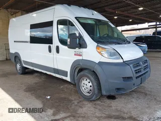2014 Ram ProMaster Cargo z VIN 3C6TRVDGXEE105318, wystawiony jako IAAI lot #41855233 z przebiegiem 254 137 mil mil oraz . Historia ofert i sprzedaży dostępna na DreamBid. Obrazek 1.