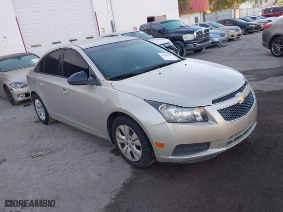 2014 Chevrolet Cruze LS with VIN 1G1PA5SH4E7162376, listed as a IAAI auction lot 41890787 with 128,050 mi miles. Bid and sale history available at carsss.com. Image 1.