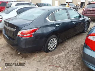 2015 Nissan Altima SV with VIN 1N4AL3AP4FC206265, listed as a IAAI auction lot 41671670 with 180,421 mi miles and . Bid and sale history available at DreamBid. Image 4.