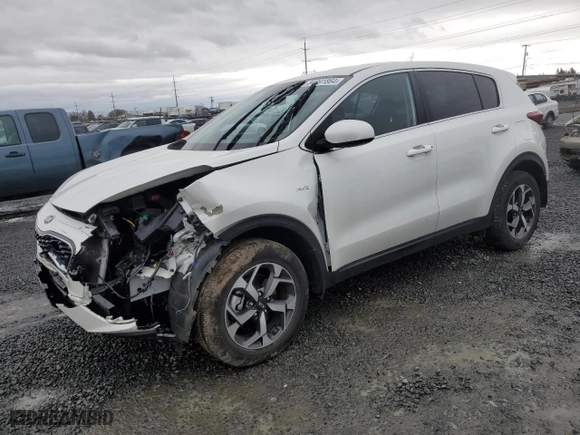 2022 Kia Sportage LX with VIN KNDPMCAC3N7965592, listed as a Copart auction lot 84891864 with 25,259 mi miles and Salvage Title. Bid and sale history available at carsss.com. Image 1.